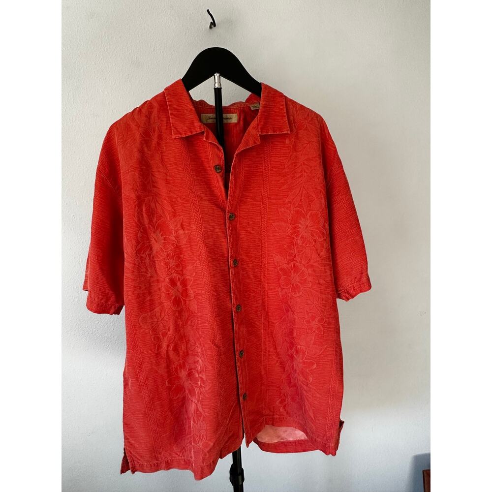 Tommy Bahama men’s Large L orange 100% Silk Short Sleeve Embroidered Camp Shirt